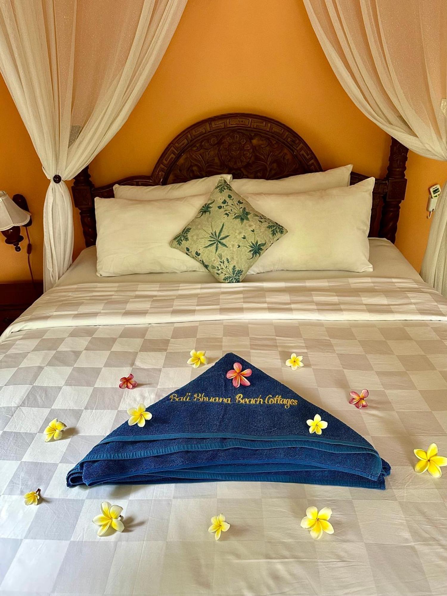 Bali Bhuana Beach Cottages Amed Eksteriør billede